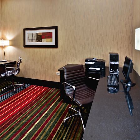 Holiday Inn Hotel & Suites Chicago Northwest - Elgin By Ihg Exterior photo
