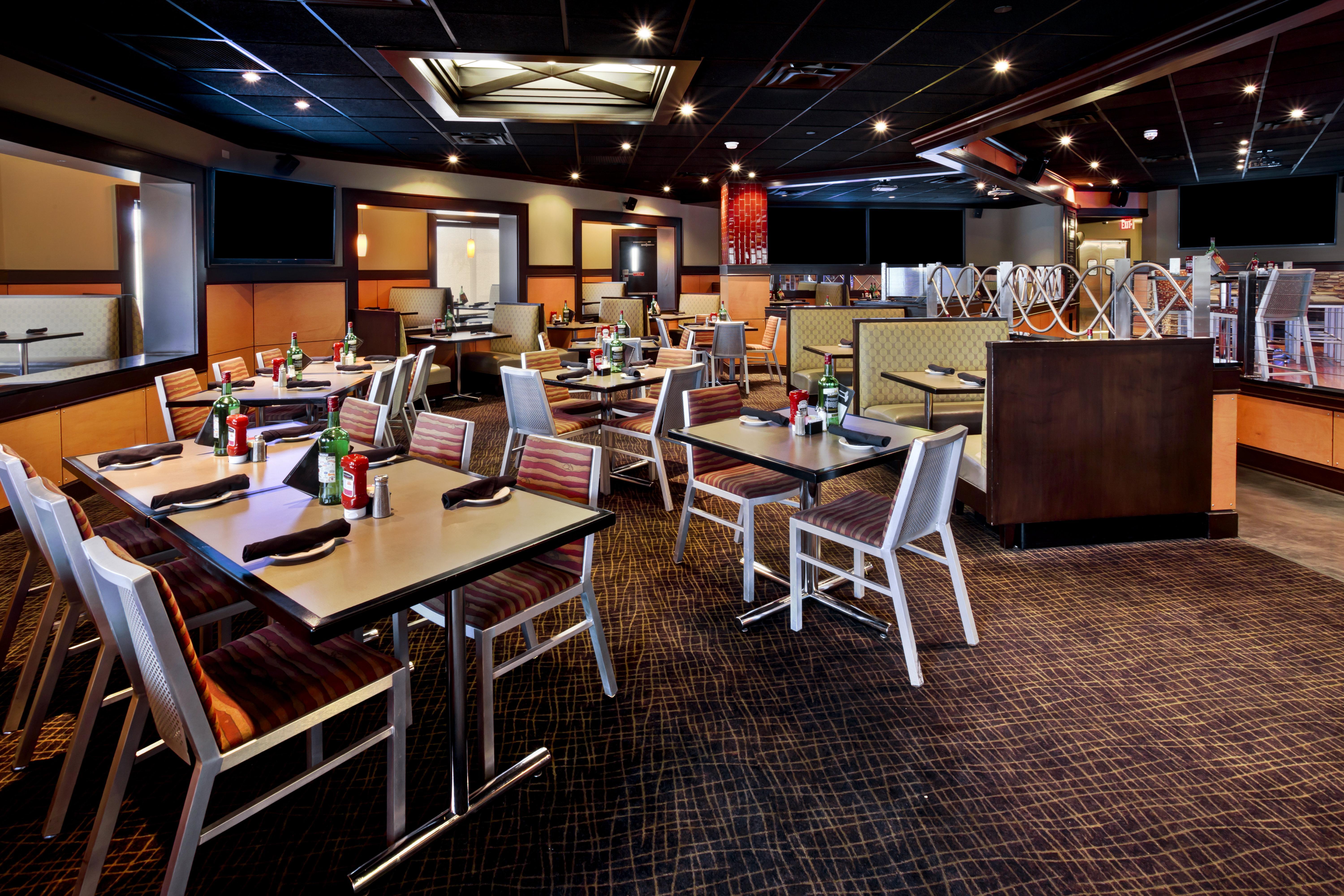Holiday Inn Hotel & Suites Chicago Northwest - Elgin By Ihg Exterior photo