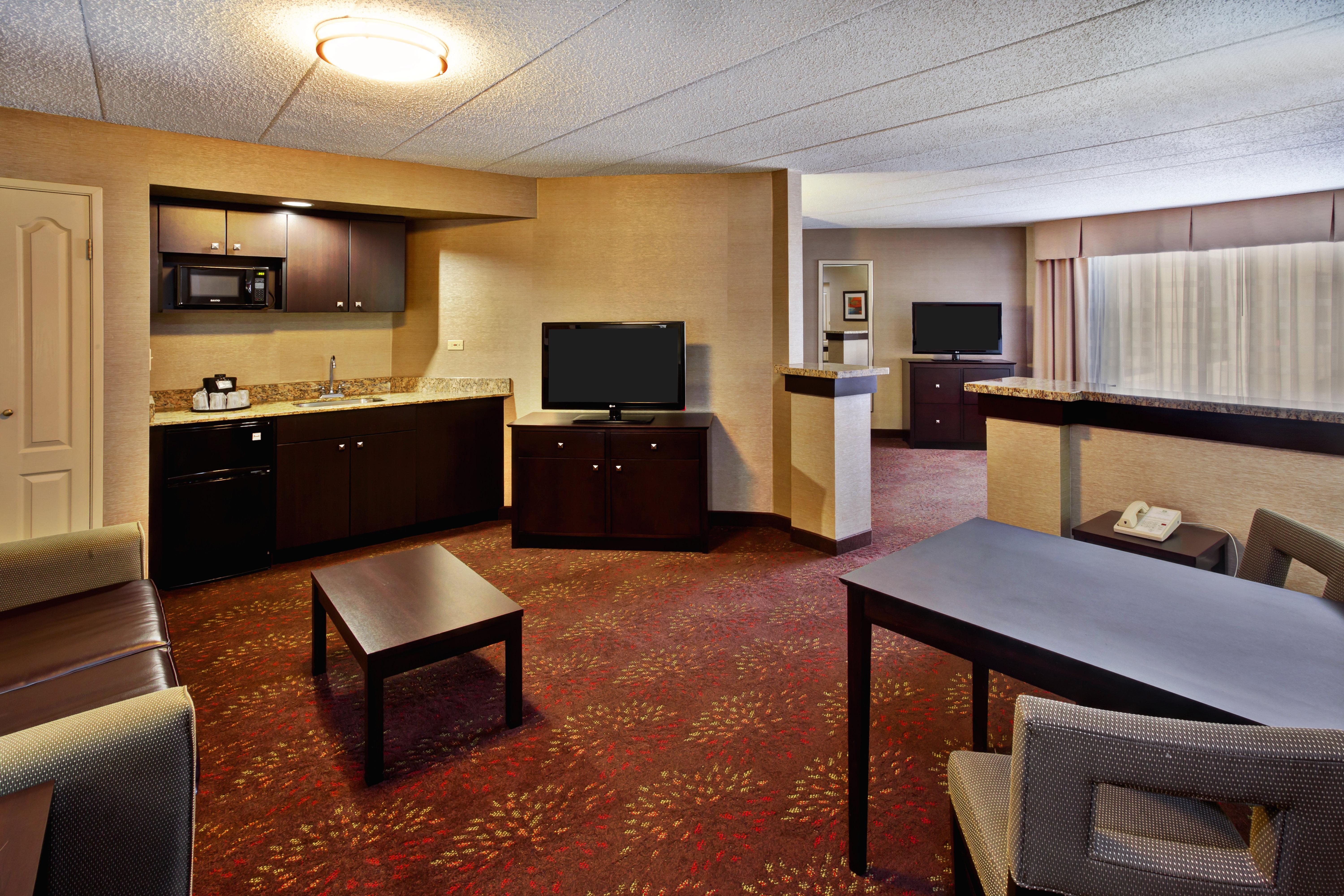 Holiday Inn Hotel & Suites Chicago Northwest - Elgin By Ihg Exterior photo