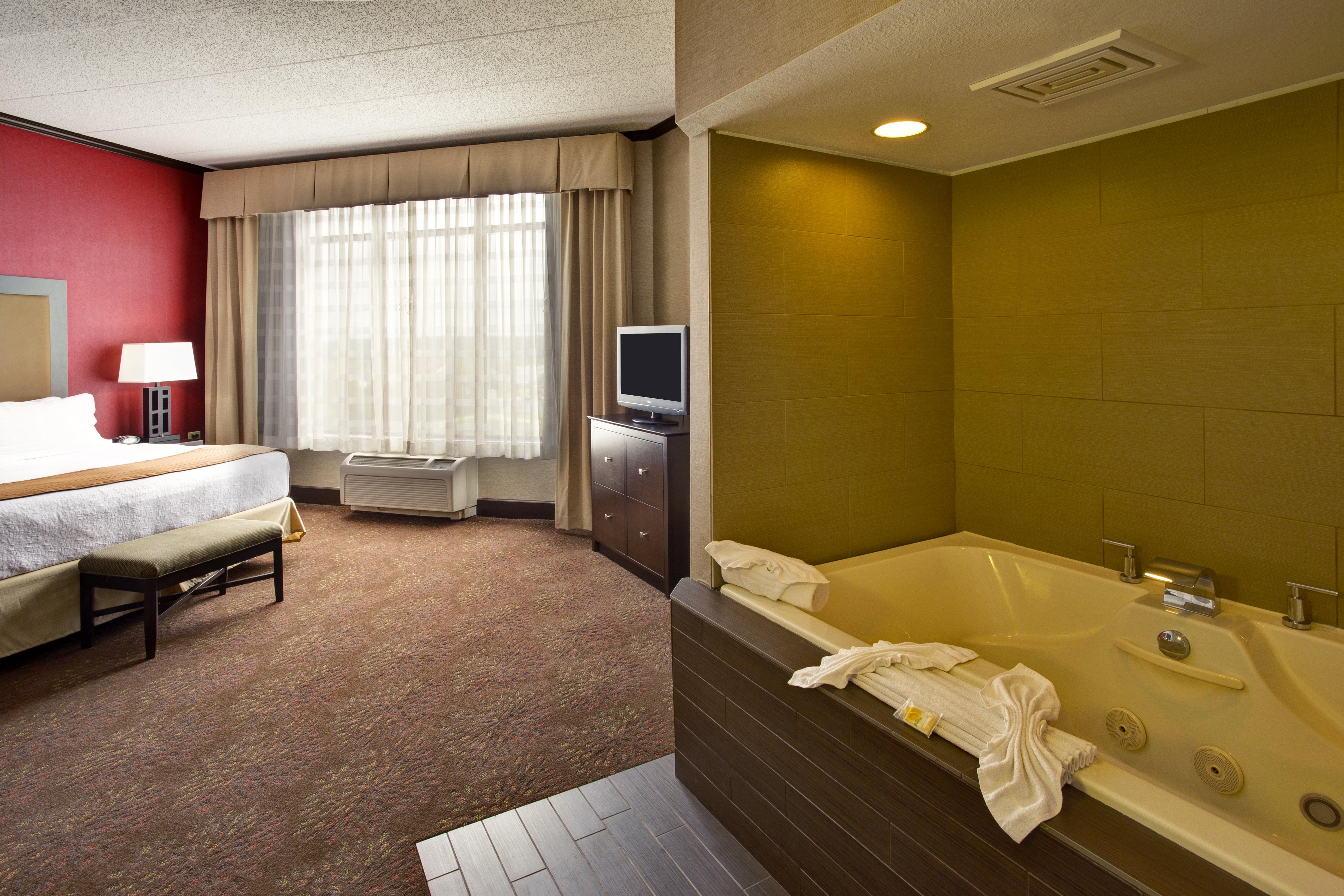 Holiday Inn Hotel & Suites Chicago Northwest - Elgin By Ihg Exterior photo