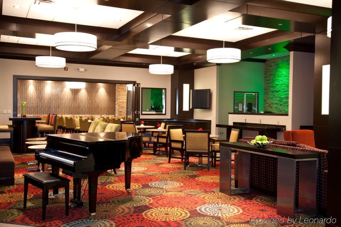 Holiday Inn Hotel & Suites Chicago Northwest - Elgin By Ihg Exterior photo